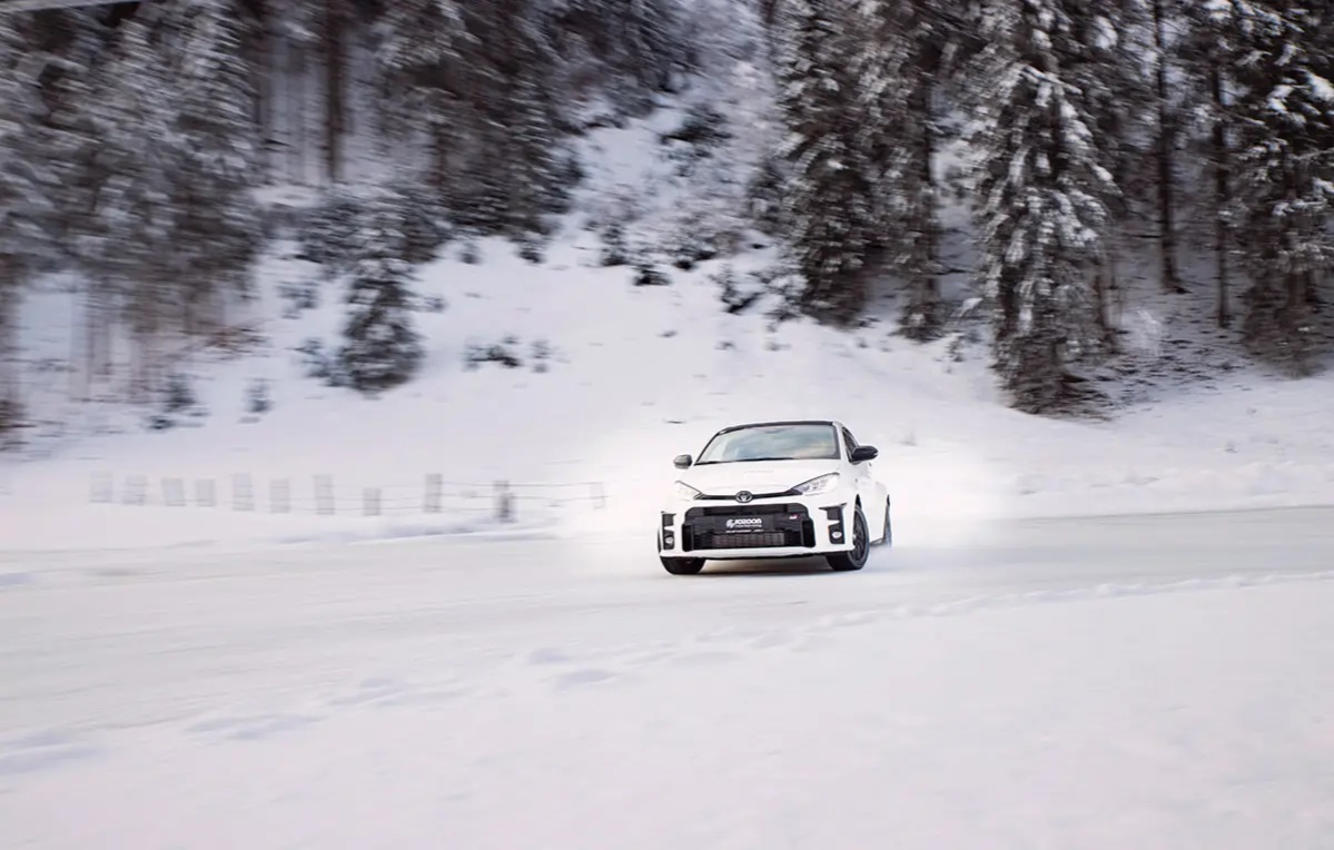 Winter Drift Training im Toyota GR Yaris Goldeck Sportkurse & -ereignisse online kaufen Winter Drift Training im Toyota GR Yaris Goldeck Sportkurse & -ereignisse online kaufen