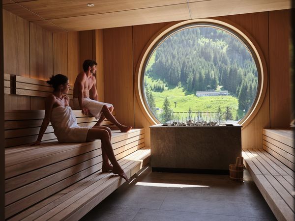Winterspaß & Wellnessfeeling im Salzburger Land | 7 Nächte in Wagrain Halbpension Urlaub Produktbild