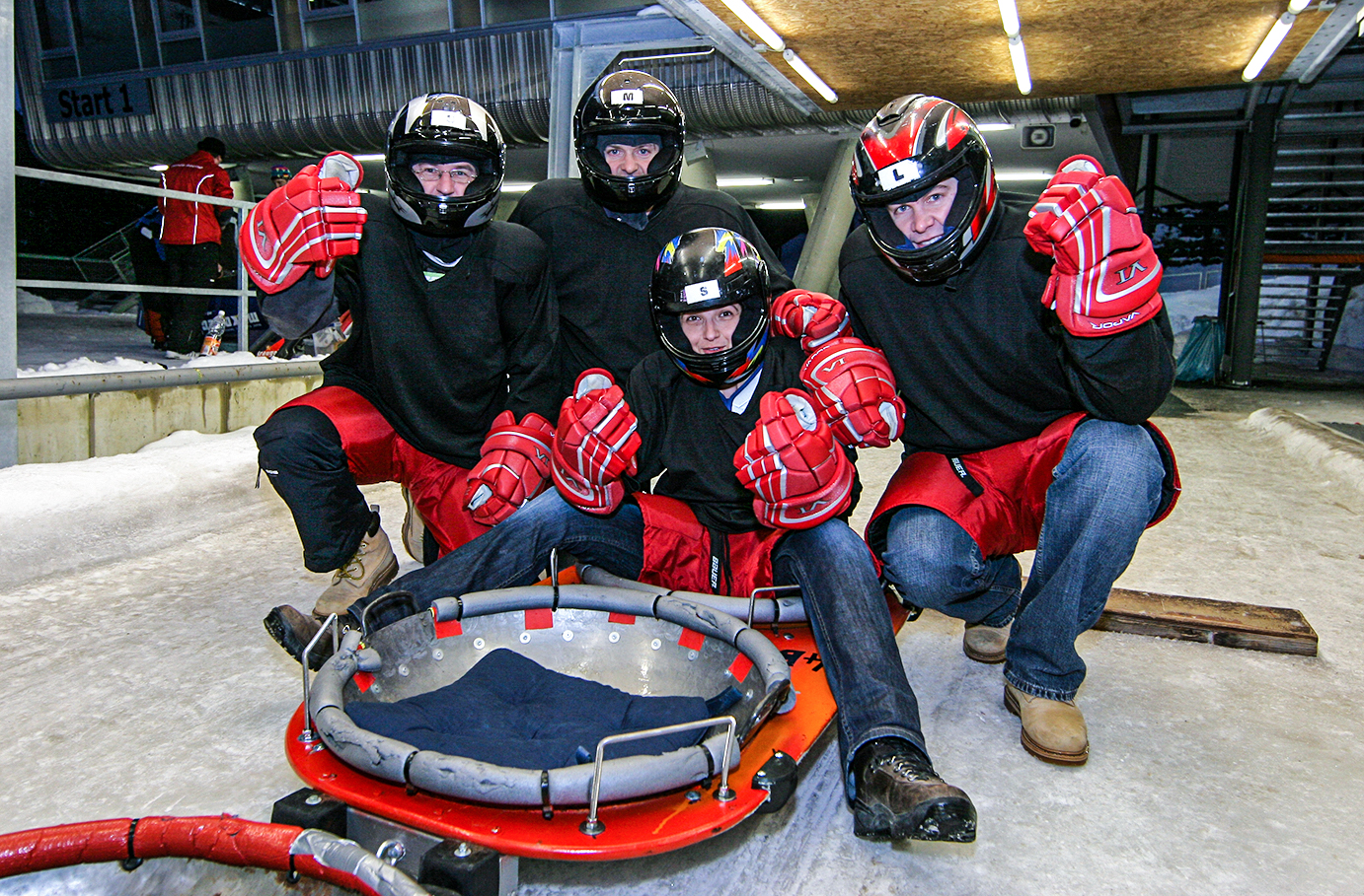 Wok fahren in Innsbruck in Igls Fahrspaß & Motorsport online kaufen